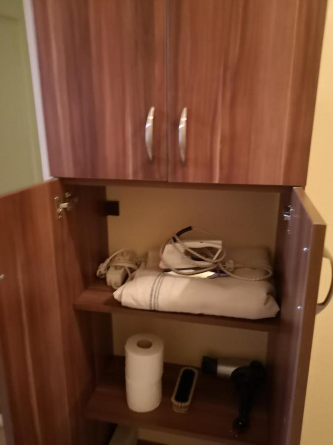 Veva Apartman - Eger Maganszallashely Экстерьер фото