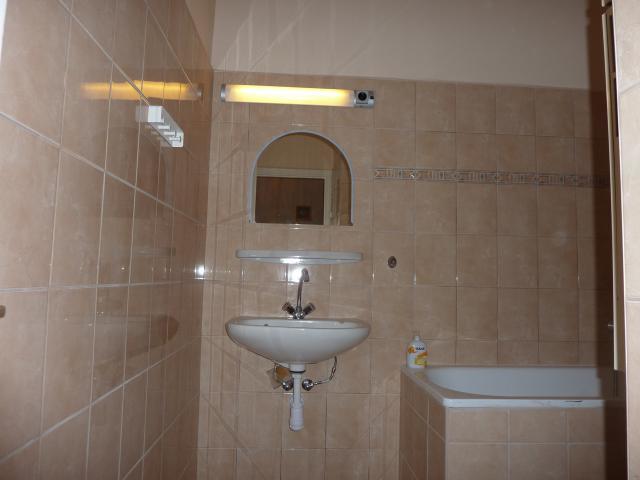 Veva Apartman - Eger Maganszallashely Экстерьер фото